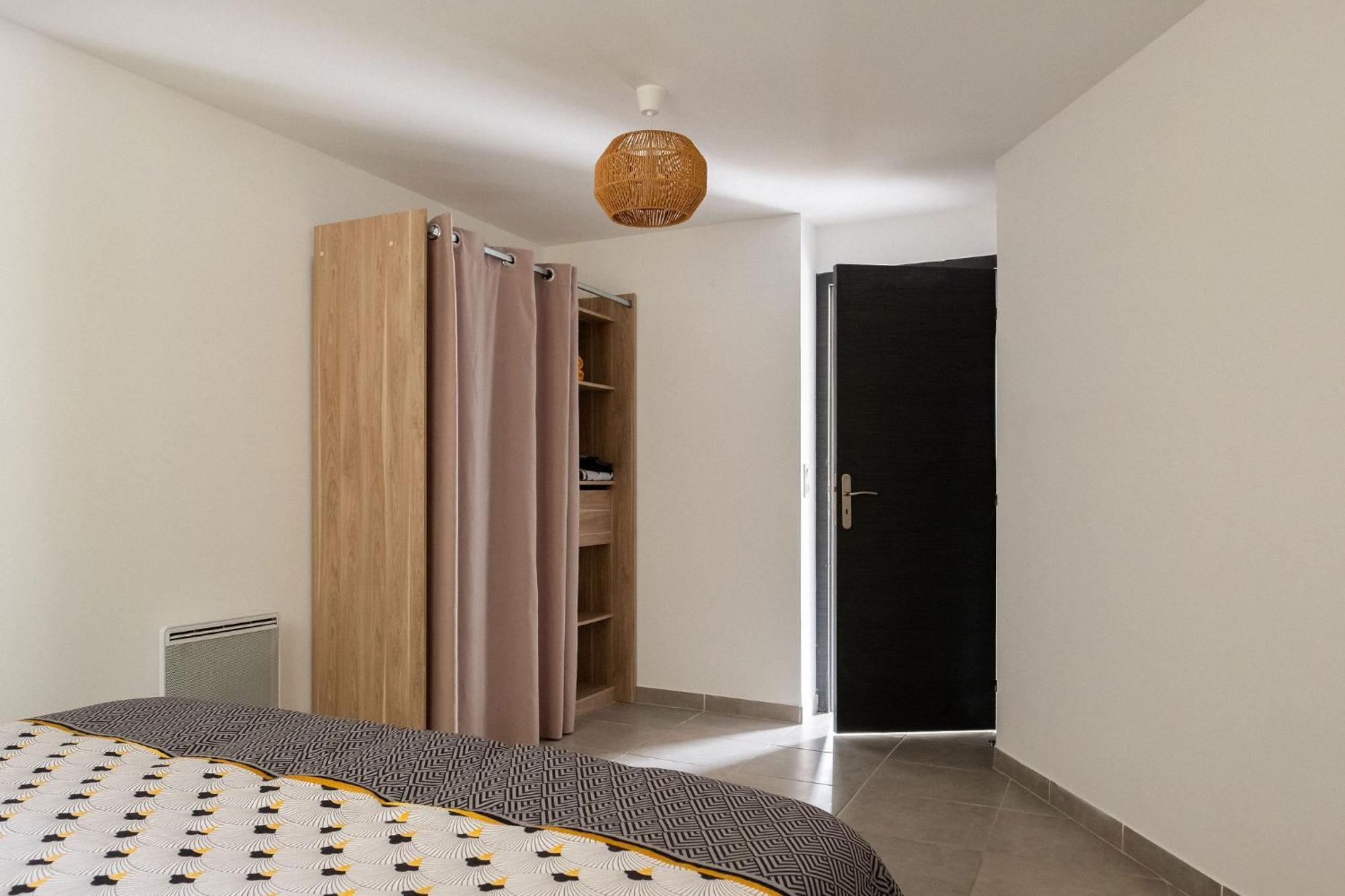 Apartment Depart Gr20 *